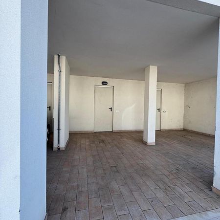 Crossroads Apartment Santa Maria la Longa المظهر الخارجي الصورة
