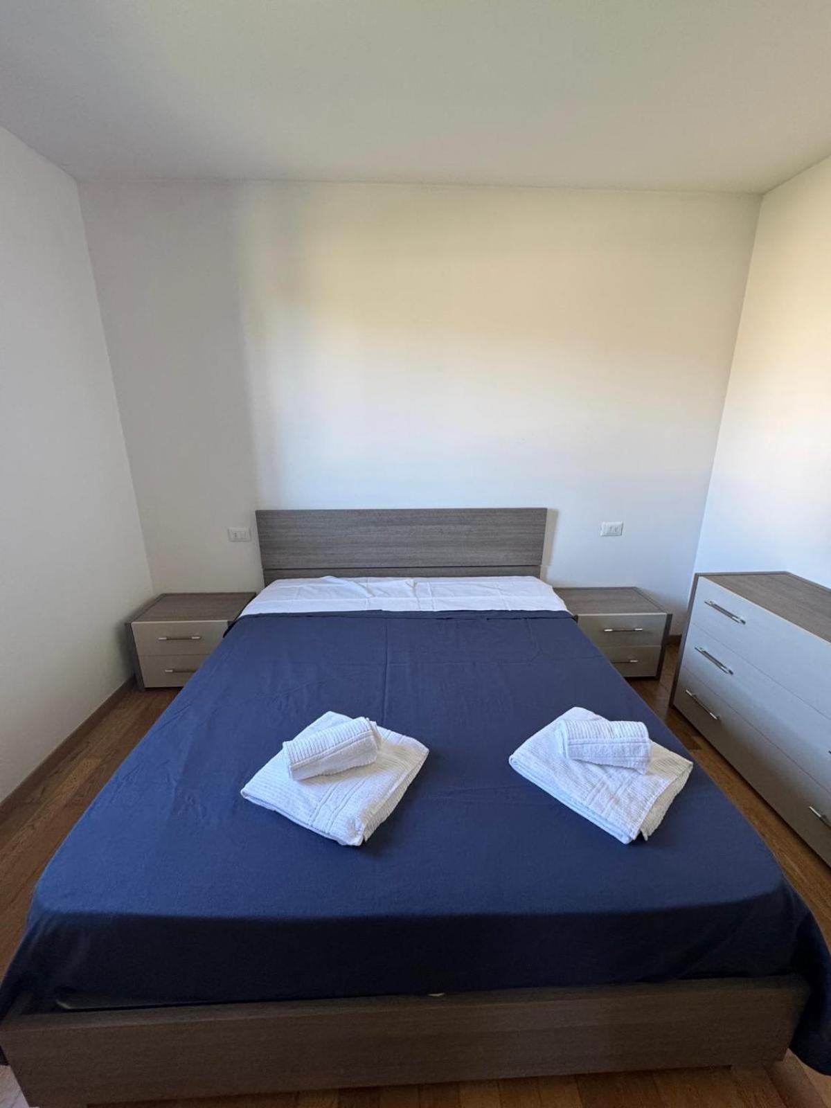 Crossroads Apartment Santa Maria la Longa المظهر الخارجي الصورة