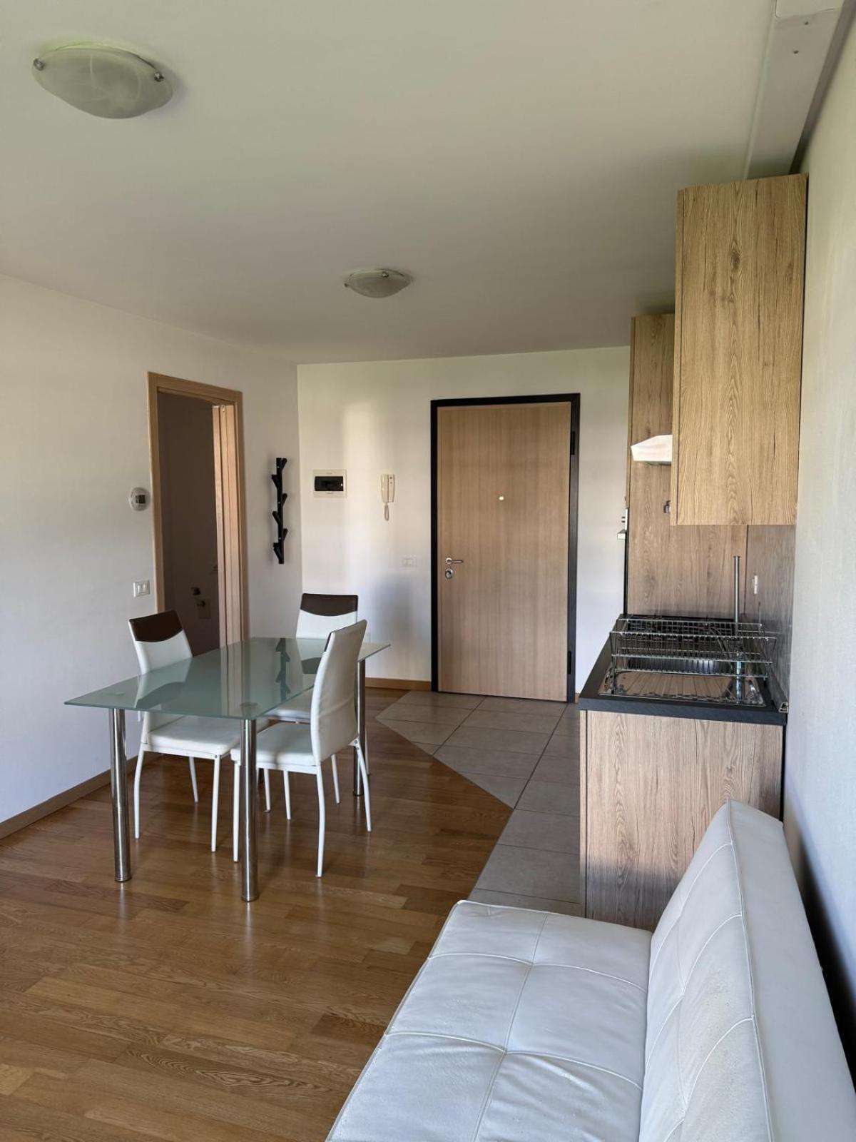 Crossroads Apartment Santa Maria la Longa المظهر الخارجي الصورة