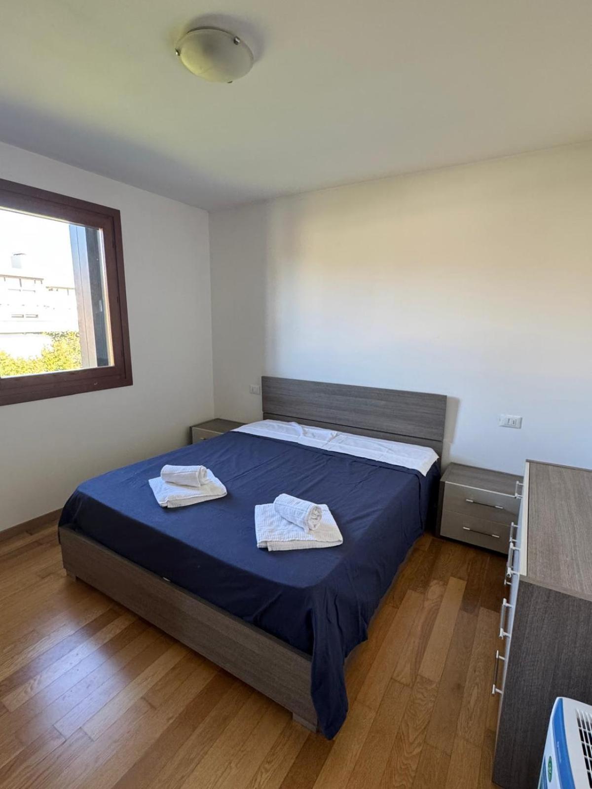 Crossroads Apartment Santa Maria la Longa المظهر الخارجي الصورة
