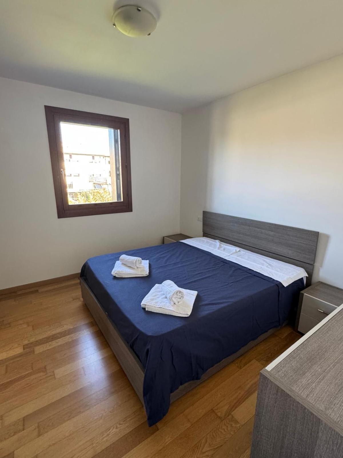 Crossroads Apartment Santa Maria la Longa المظهر الخارجي الصورة
