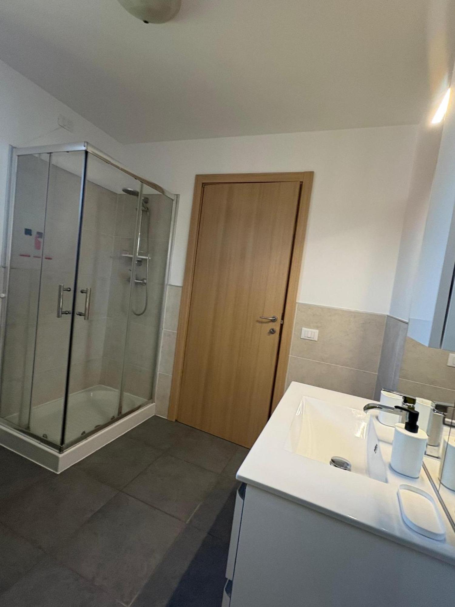 Crossroads Apartment Santa Maria la Longa المظهر الخارجي الصورة
