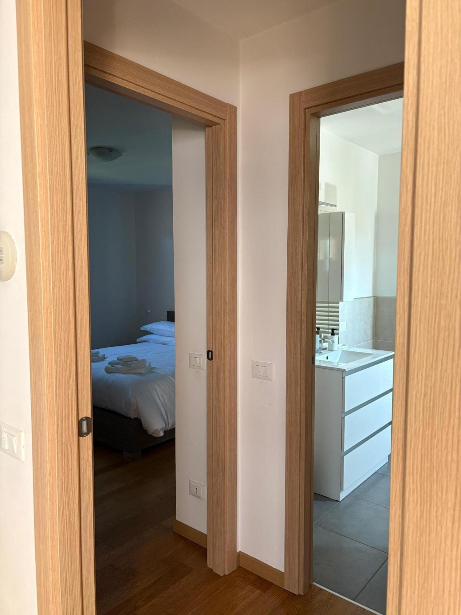 Crossroads Apartment Santa Maria la Longa المظهر الخارجي الصورة